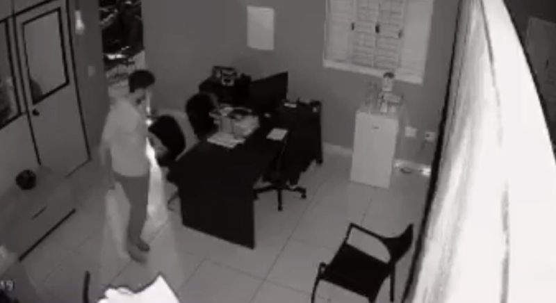 Suspeito é morto a tiros pelo próprio irmão ao tentar invadir loja, em Goiânia