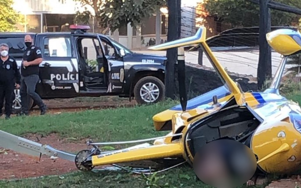 Aeronave cai em frente a presídio e deixa dois feridos, em Rio Verde