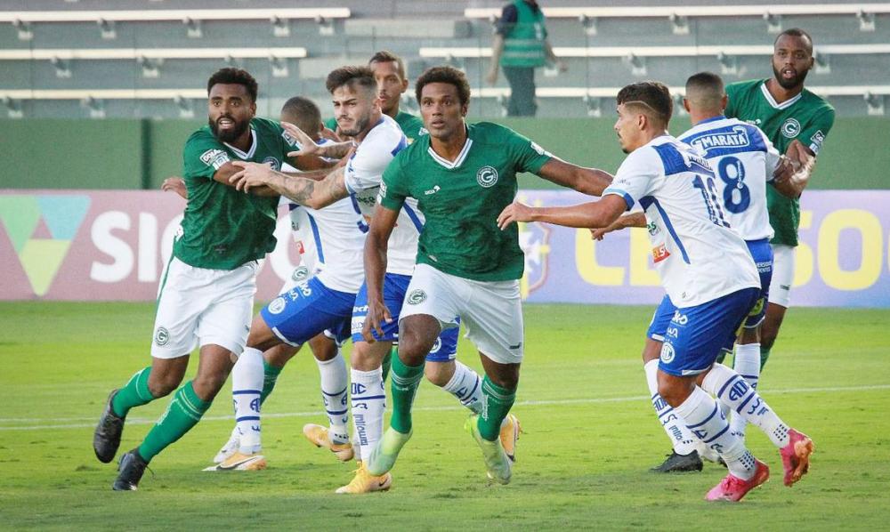 Série B: Goiás derrota Confiança por 2 a 0