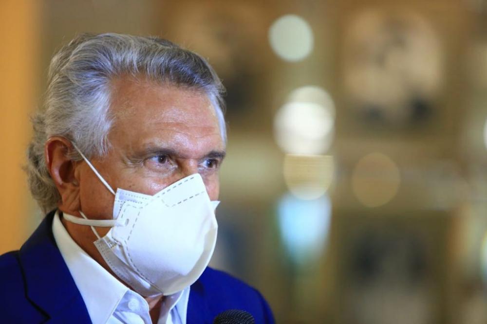 Caiado garante promoção, progressão, reajuste e concurso