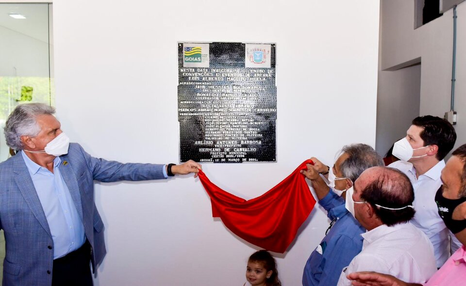 “Caiado recoloca o Estado nos trilhos”, diz Daniel Vilela na inauguração do CCE , em Aruanã