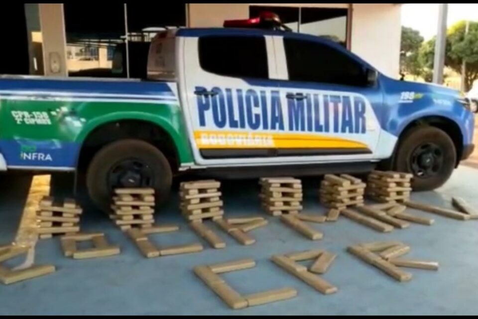 PM encontra 132 quilos de maconha em veículo roubado, em Quirinópolis