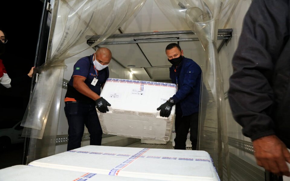 Goiás recebe mais de 133.500 doses de vacinas nesta sexta-feria