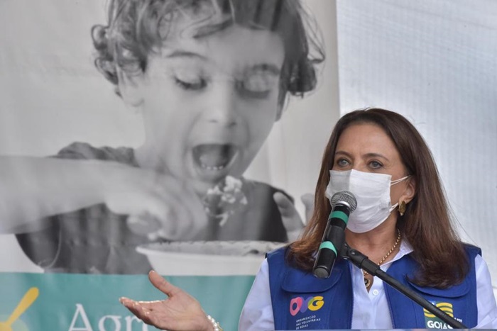 Gracinha Caiado recebe a Comenda Gomes de Souza Ramos em Anapólis