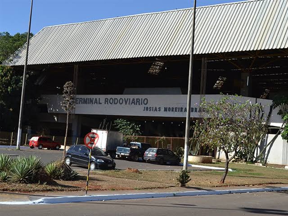 Jovem é vítima de tentativa de homicídio na Rodoviária de Anápolis por dívida de R$ 10