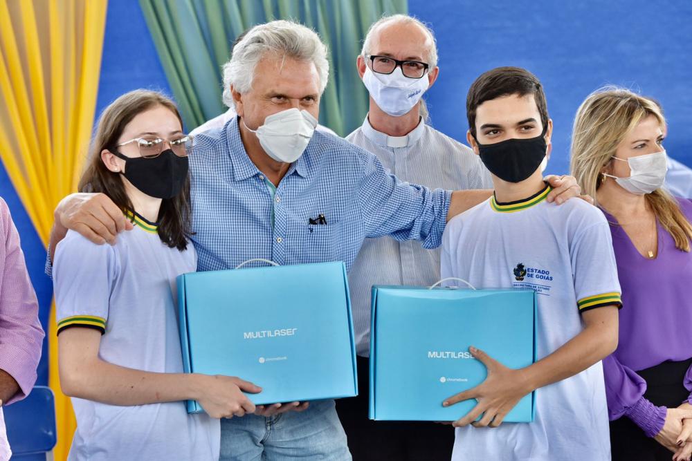 Mossâmedes: governo autoriza reforma e entrega computadores