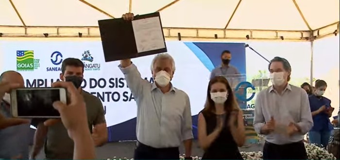 Caiado inaugura obras da Saneago em Porangatu