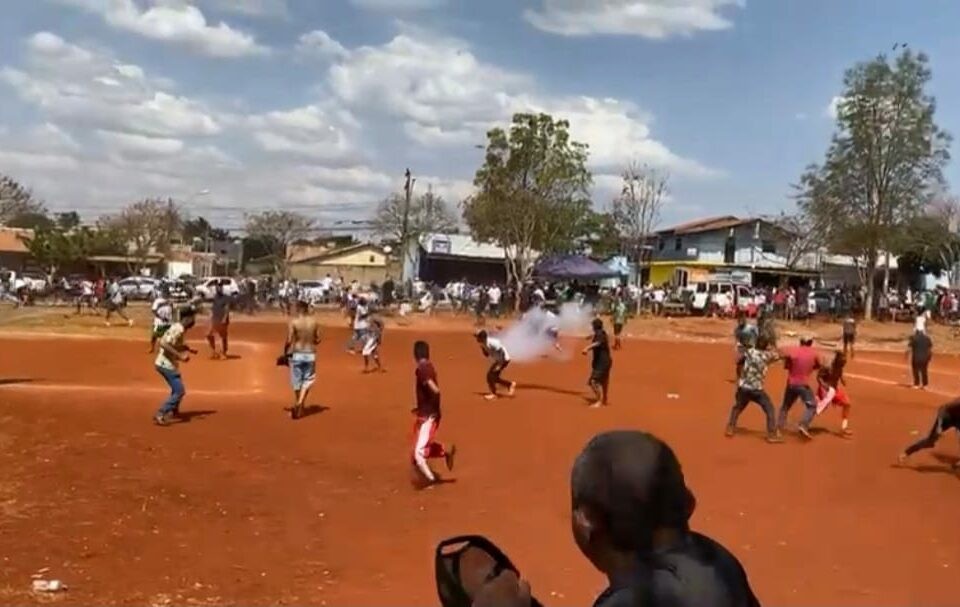 Final de torneio de terrão no Estrela Dalva é marcada por briga generalizada