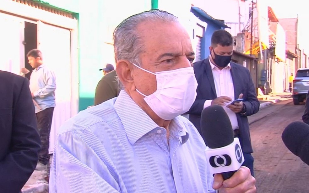 Caiado visita Iris Rezende em hospital de SP e diz que ele se recupera de infecção pulmonar