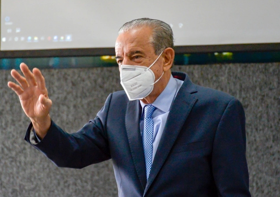 Iris tem melhora no quadro pulmonar, mas segue sem previsão de alta