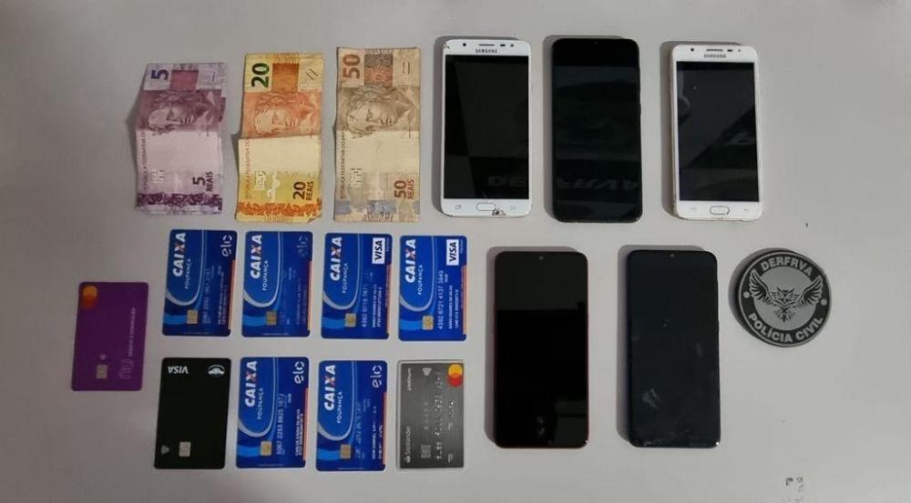 Três são presos por envolvimento em golpe de falsa venda de carros, em Goiás