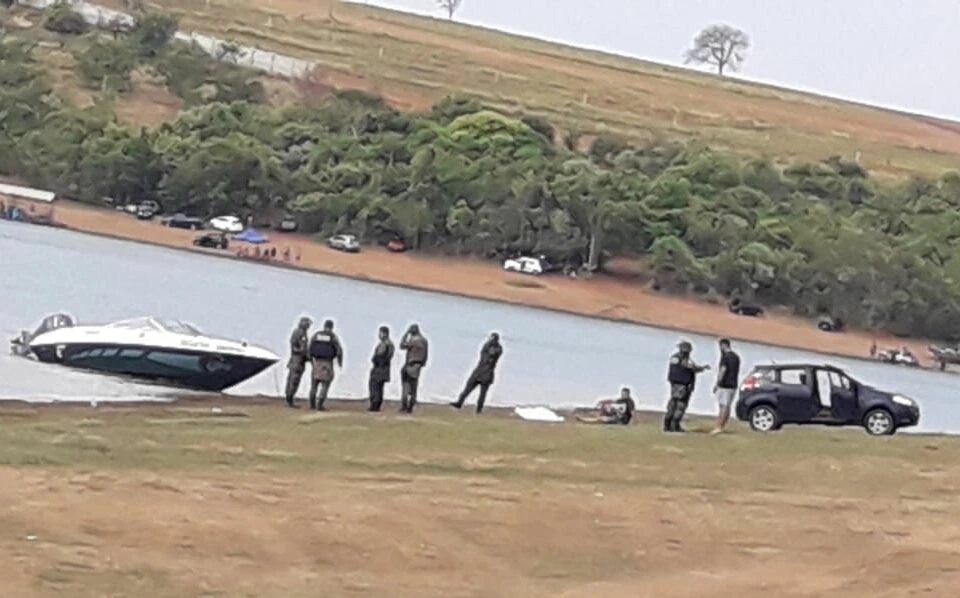 Jovem de 26 anos morre afogado no Lago Corumbá IV