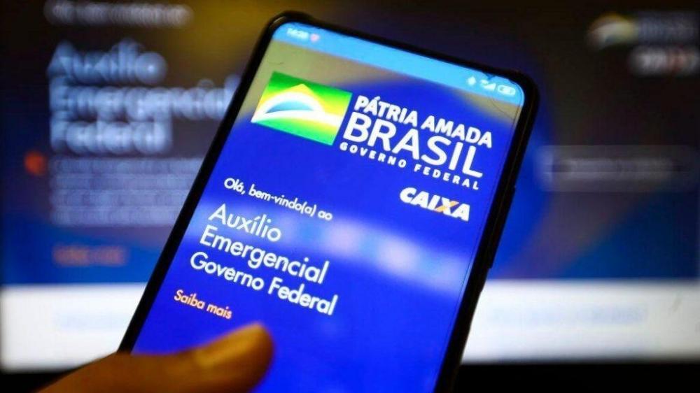 Caixa paga hoje auxílio emergencial a nascidos em junho