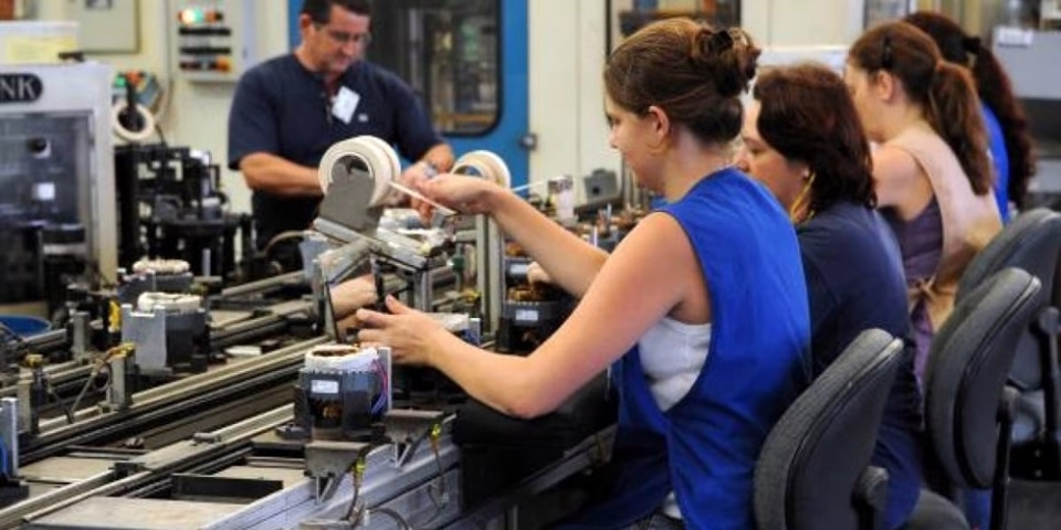 IBGE: desemprego cai para 13,2% no trimestre encerrado em agosto