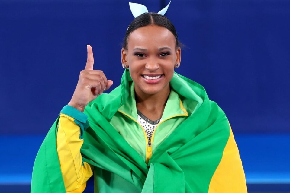 Rebeca Andrade estende contrato com o Flamengo até a Olimpíada de Paris-2024