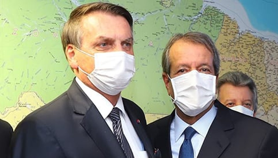 Bolsonaro ao lado do Valdemar Costa Neto, presidente do PL (Foto: reprodução - Twitter)