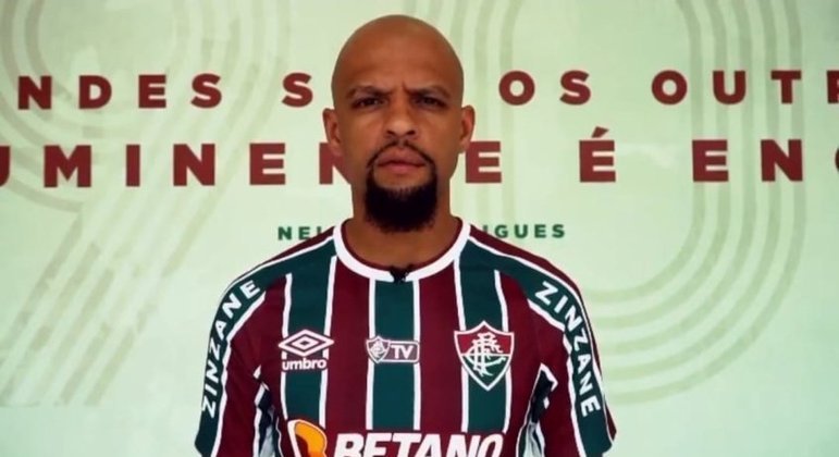 Ele chegou! Felipe Melo assina com o Fluminense até o fim de 2024