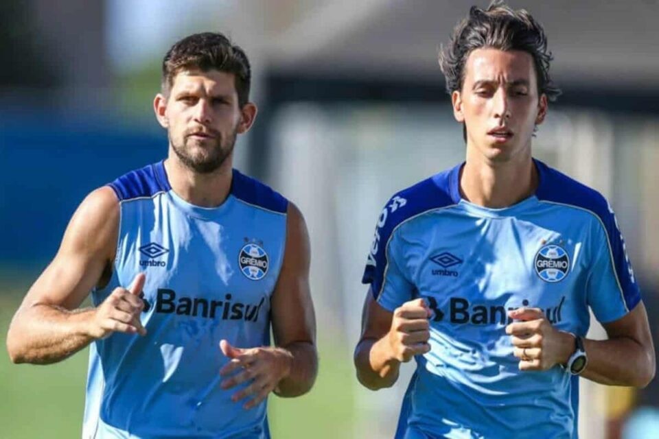 Dupla de zaga do Grêmio passou por diversas lesões em 2021. Foto: Lucas Uebel - Grêmio