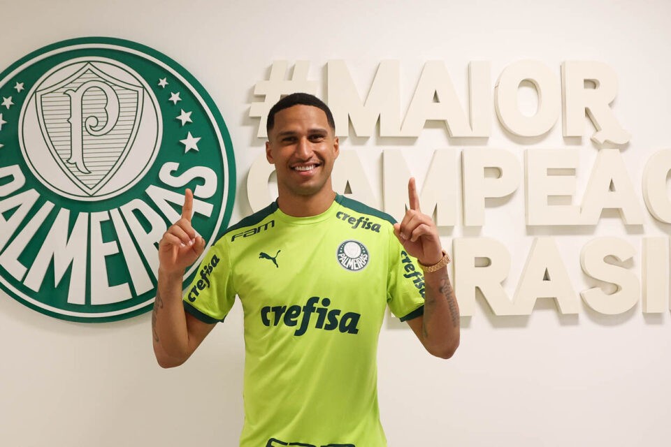 Defensor chega como novo reforço do time paulista para 2022. Foto: Cesar Greco - Palmeiras