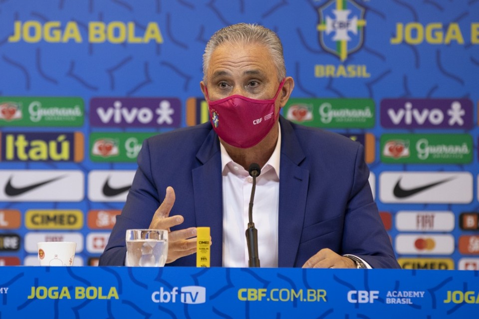 Tite anuncia lista de convocados da Seleção Brasileira para enfrentar Equador e Paraguai
