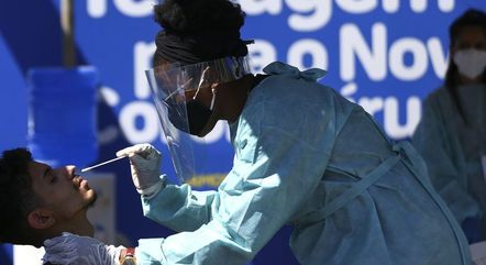 Covid: MG registra mais de 27 mil casos em 24 horas e bate recorde