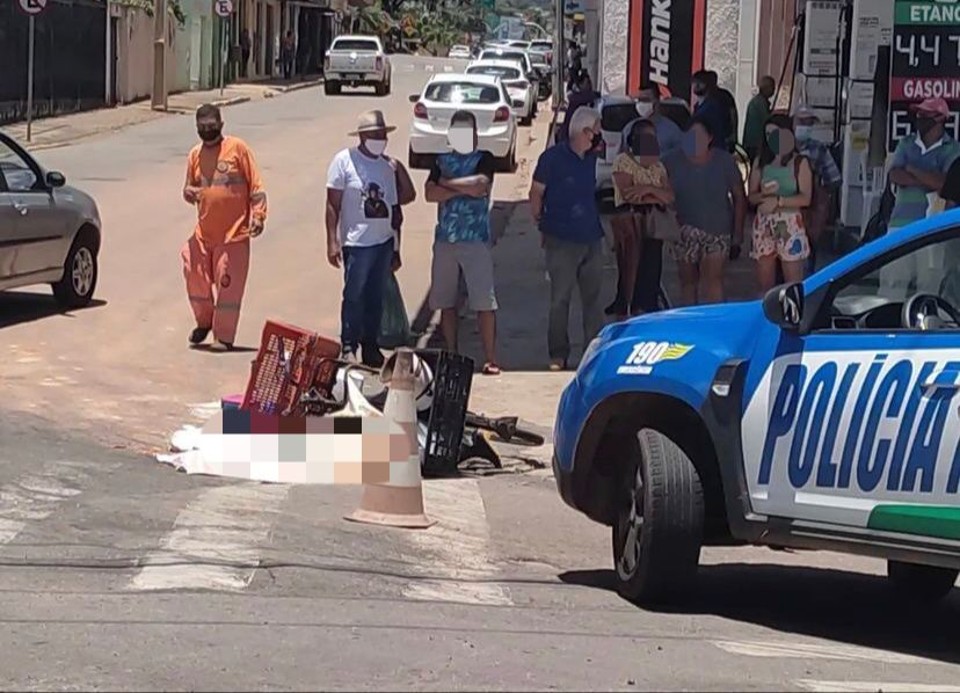 Peão hospitalizado após ser atropelado na passadeira. Polícia