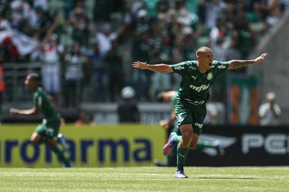 Palmeiras goleia o Santos, acaba com “meme” e vence a Copinha primeira vez