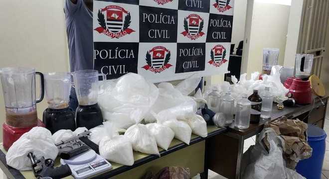 Um casal e um homem são presos por tráfico de drogas em Morrinhos