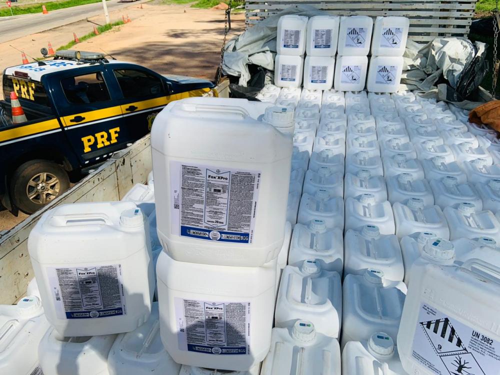 Homem é preso com 3,2 mil litros de agrotóxico falsificado em Morrinhos