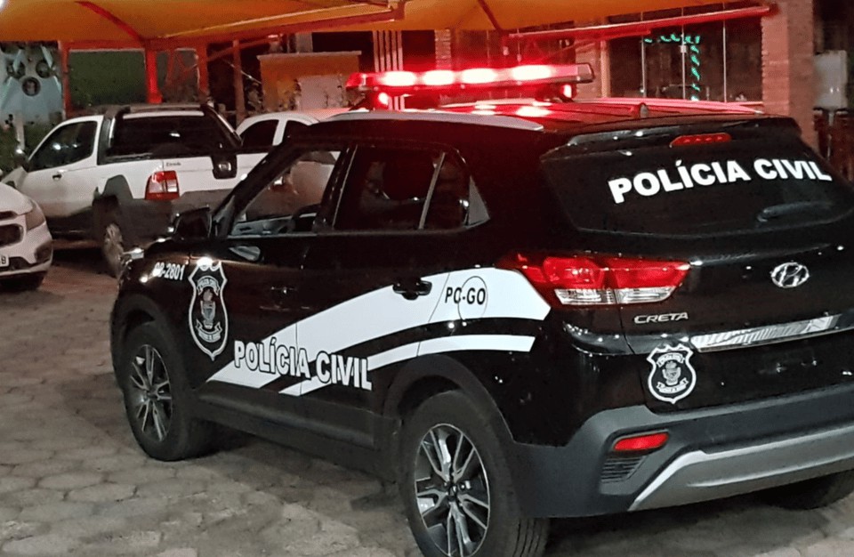 Polícia procura suspeito de matar a namorada a tiros por ciúmes, em Goiatuba