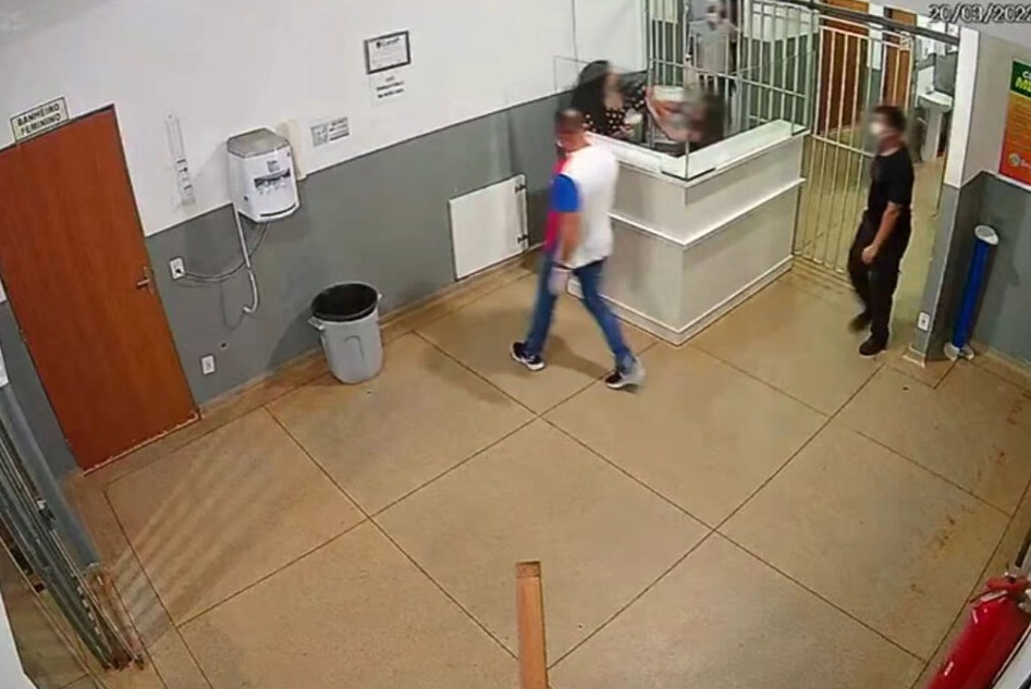 Mulher é presa por agredir servidores de Hospital em Goianápolis (GO) e liberada após fiança
