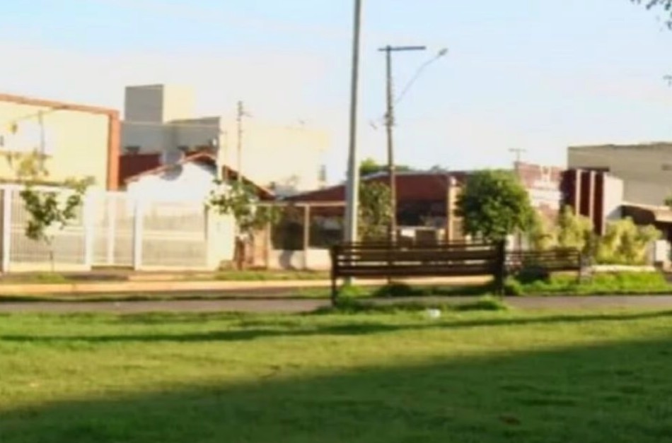 Mulher é presa por deixar filha de 10 anos na rua para poder dançar forró, em Rio Verde (GO)