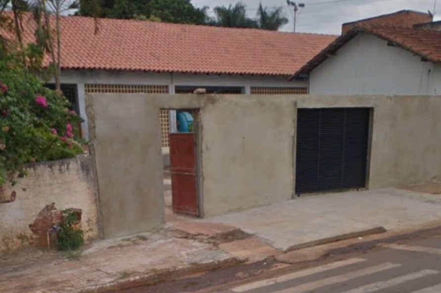 Homem é preso após tocar partes íntimas de adolescente na porta de colégio, em Nerópolis (GO)