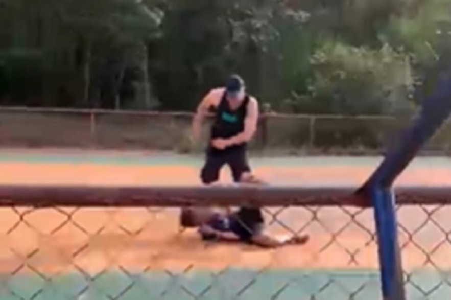 Adolescente de 14 anos é espancado por suspeito em quadra de esportes, no DF