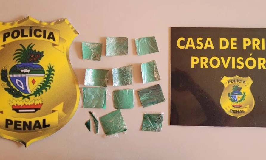 Mãe usa papel higiênico para passar droga ao filho na CPP de Aparecida (GO) e é presa