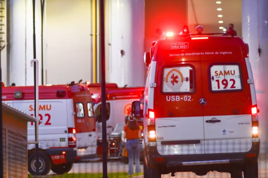 Em alta há três dias, Brasil registra média móvel de 124 mortes por Covid