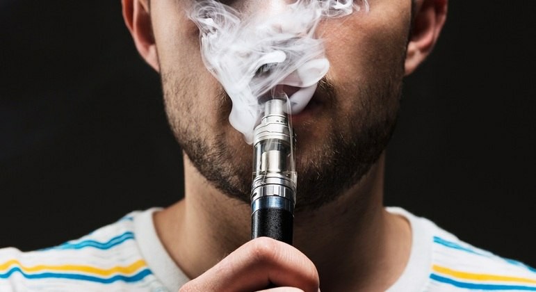 Anvisa deve decidir ainda este ano sobre proibição ou liberação de cigarro eletrônico