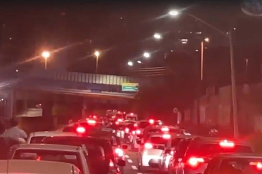 Suspeito de roubar drogaria morre em confronto na Marginal Botafogo