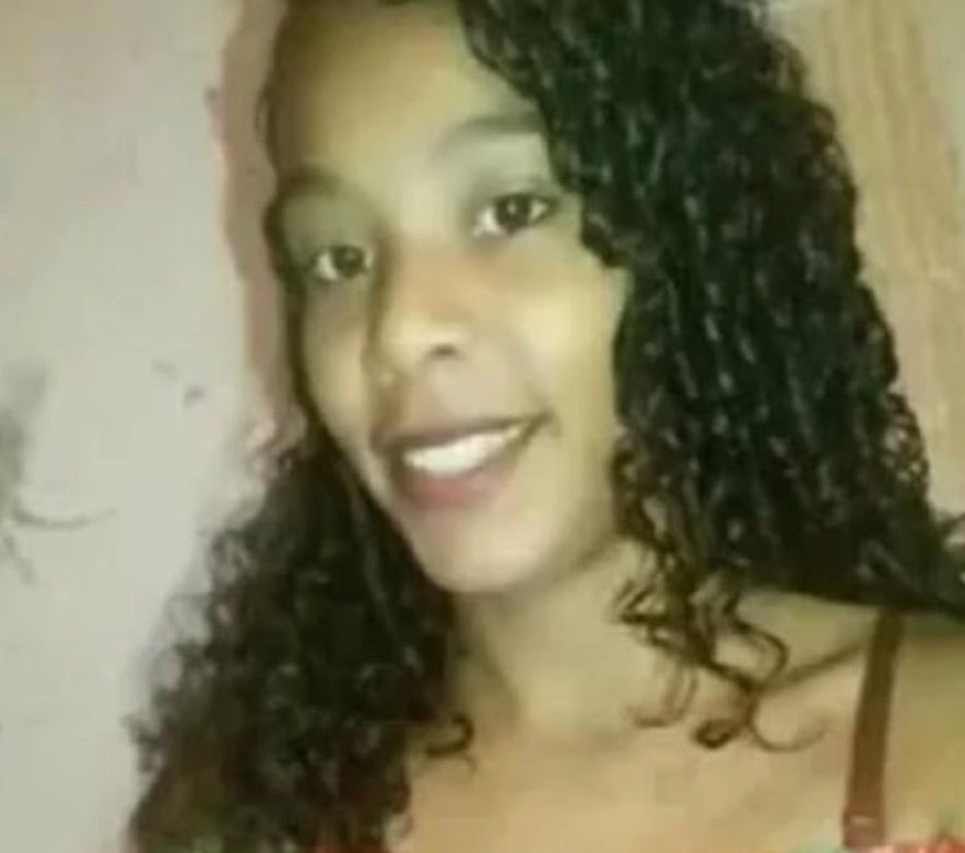 Mulher de 20 anos morre eletrocutada por máquina de lavar ligada na Bahia