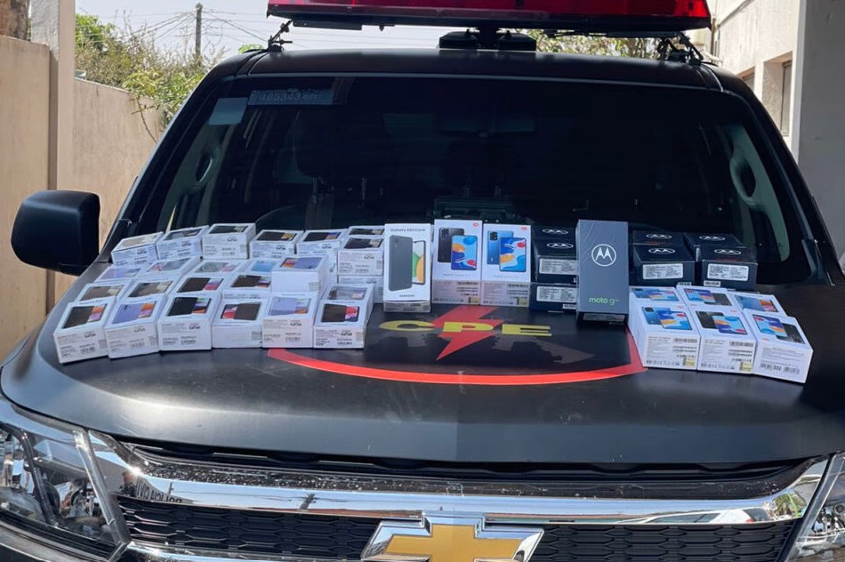 PM encontra 63 celulares furtados prontos para venda em Shopping de Aparecida