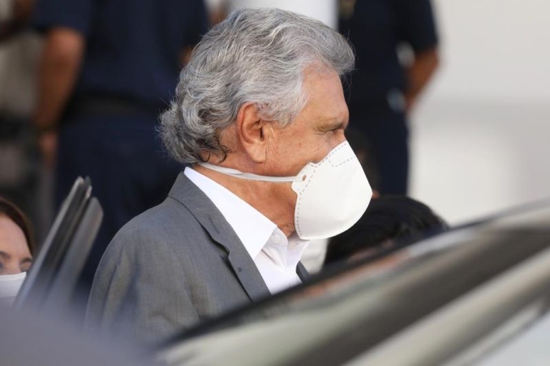 Mais de 14 mil doses de vacina contra a Covid-19 foram aplicadas em moradores do DF, diz Caiado