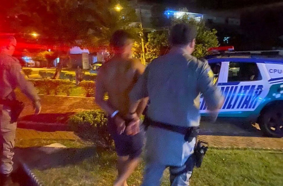 PM prende homem que tentou matar namorada em Jaraguá