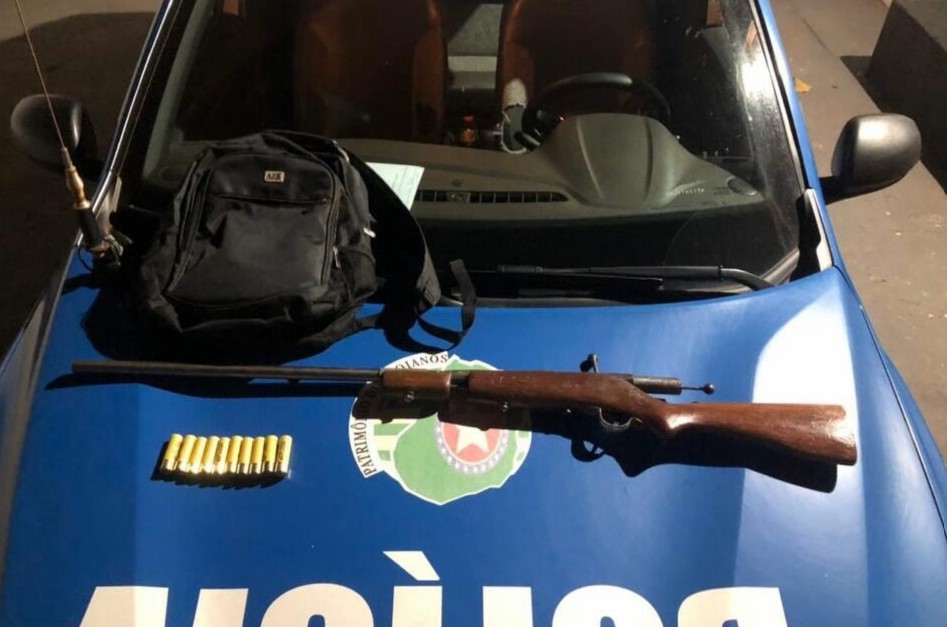Homem é preso com munições e arma de fogo irregular em Trindade
