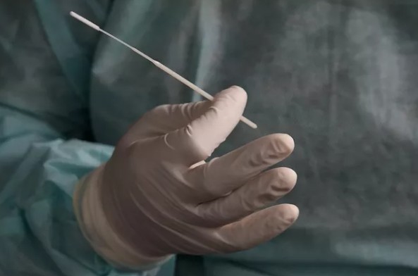 Covid-19: DF registra uma morte e 2,6 mil novos casos