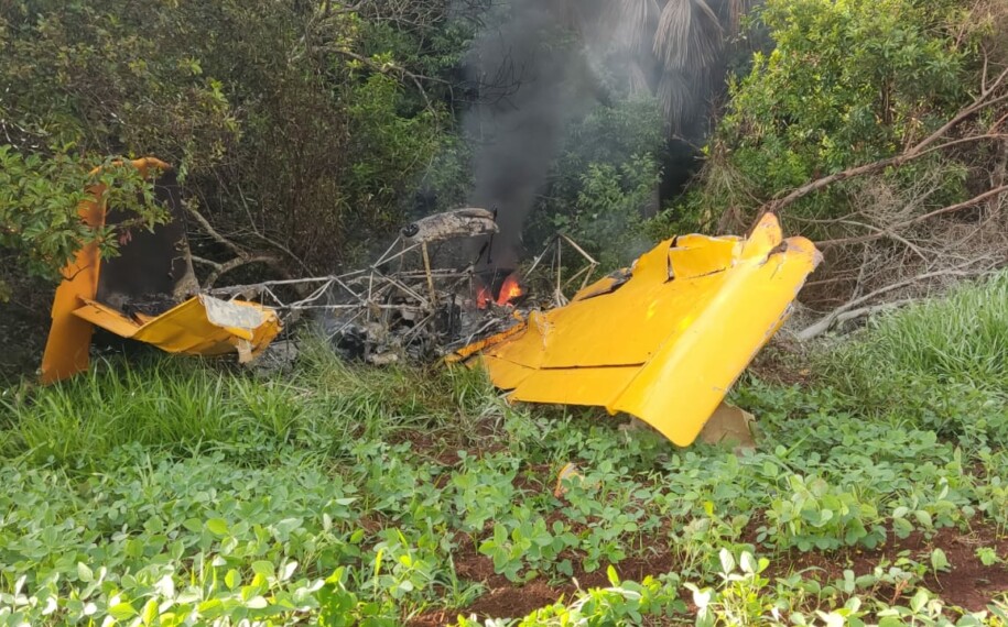 Piloto morre após queda de avião agrícola na zona rural de Bom Jesus de Goiás