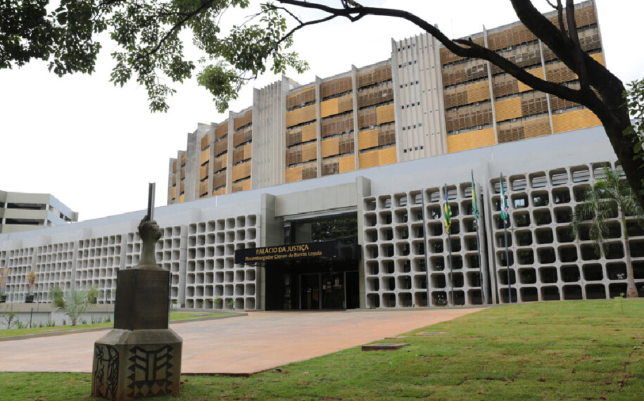 Babá e marido suspeitos de violentar bebê têm prisão mantida pela Justiça, em Goiânia