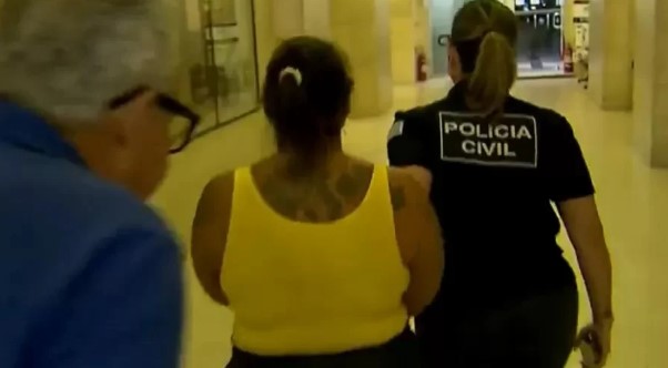 Presa é detida novamente por roubar celular de policial ao ser solta em SP