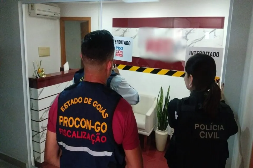 Operação em Aparecida interdita 6 lojas que aplicavam golpe do falso financiamento