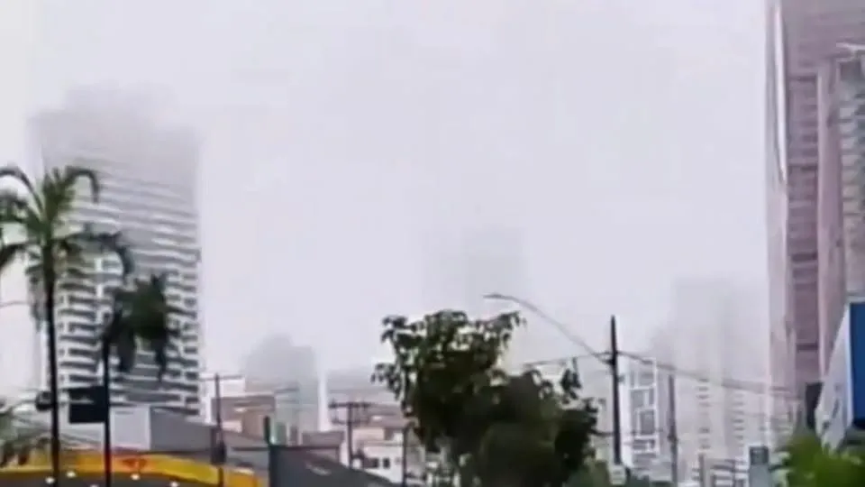 MANTA DE NUVENS E INVERSÃO TÉRMICA MUDAM A PAISAGEM E CAUSAM SENSAÇÃO DE FRIO EM GOIÁS
