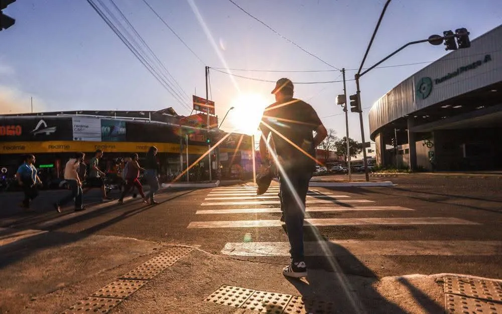 Onda de calor extrema chega a Goiás e termômetros podem superar 41 °C, alerta Inmet
